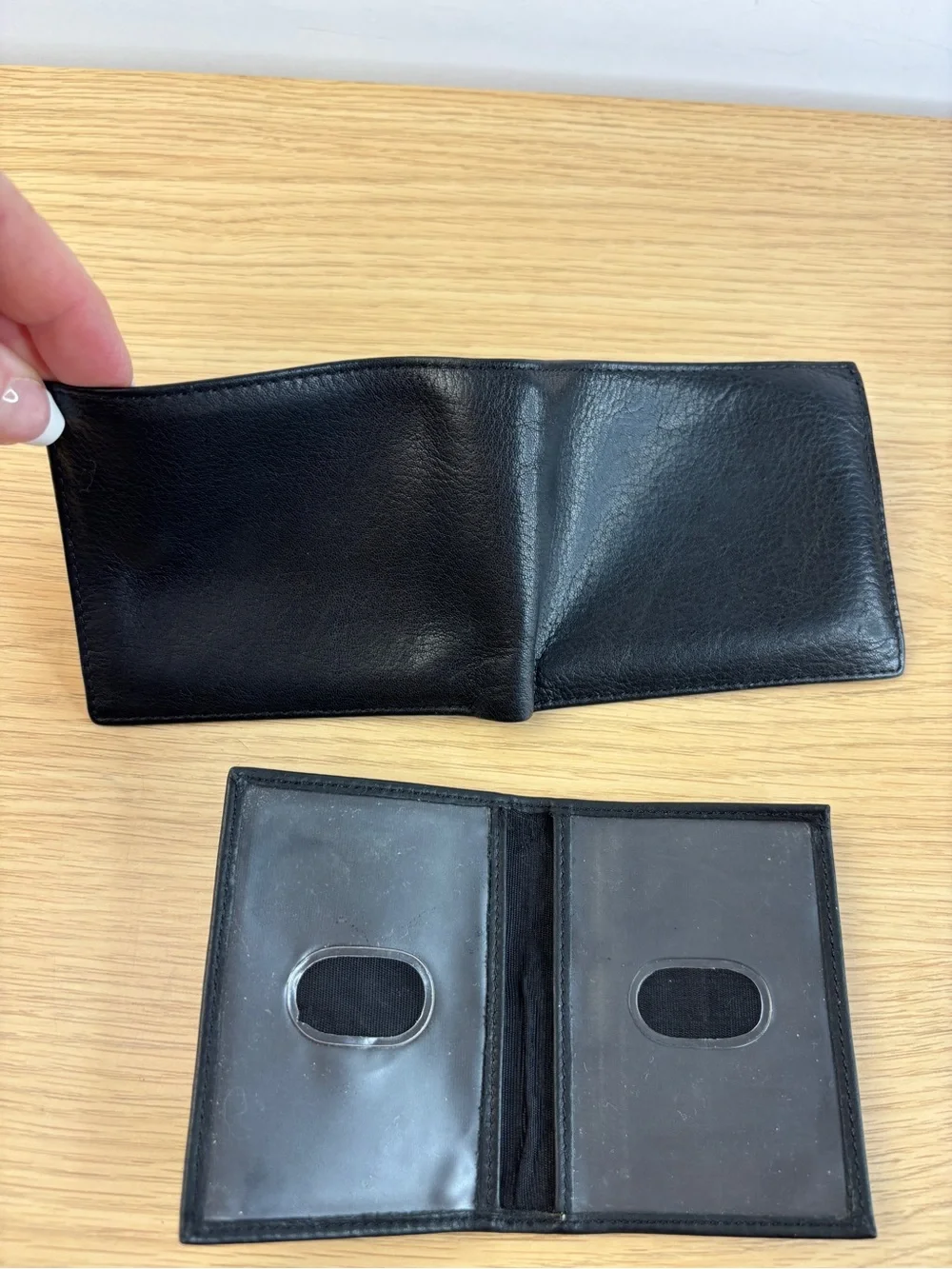 ROLFS Classic Black Leather Bifold Wallet - Men's Accessory